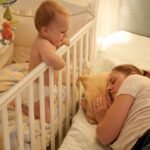 does sleep training cause psychological damage