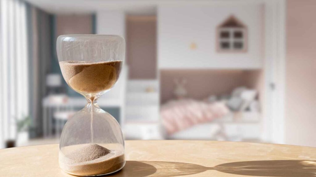 Sand Watch on The Baby's Bedroom